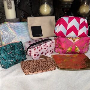 Lots 8 Cosmetic vibrant Bag Collection